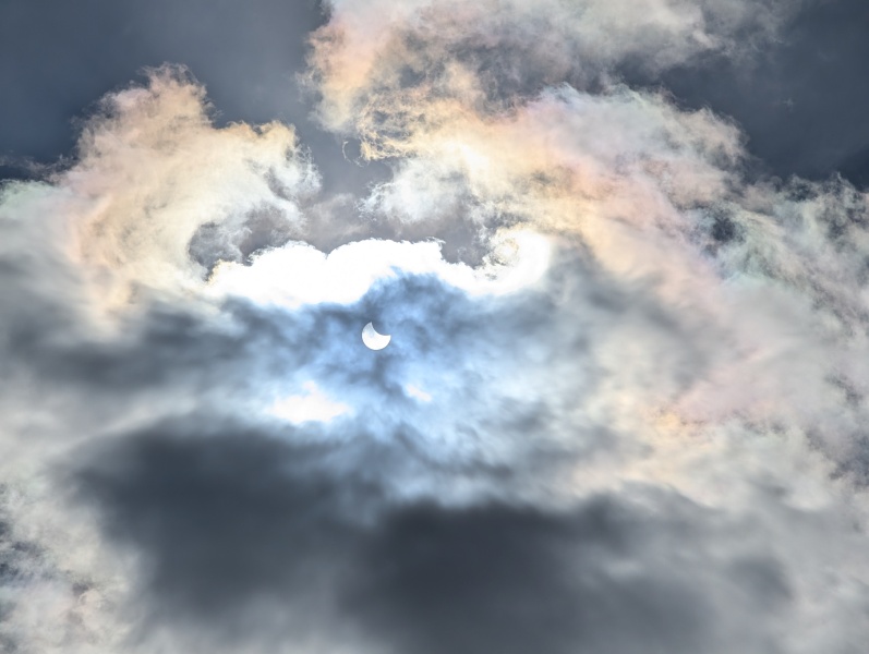 Partial solar eclipse tomorrow (29th March)