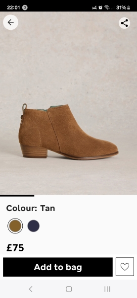 What shoes/boots would you wear with this dress please?