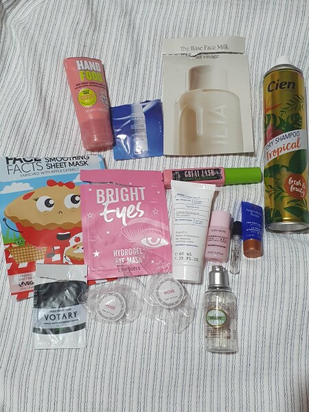 Tempted by beauty treats? Addicted to buying beauty products? Is your collection bursting with favourites? Join fellow beauty lovers in this supportive group!
