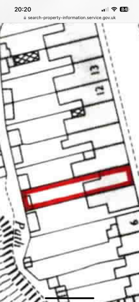 Hostile neighbour regarding fencing