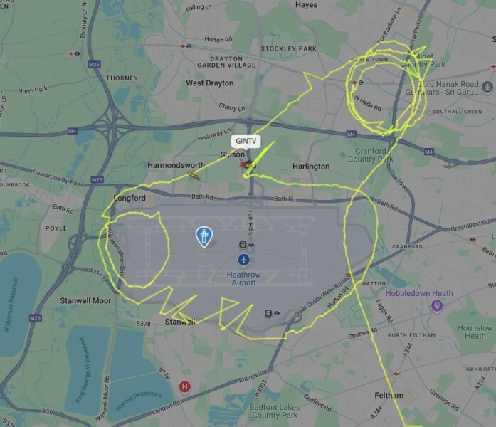 FlightRadar24 - Heathrow seems quiet