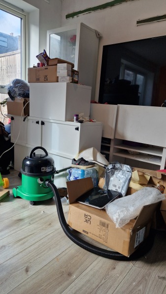 Help me with my living room again 😩