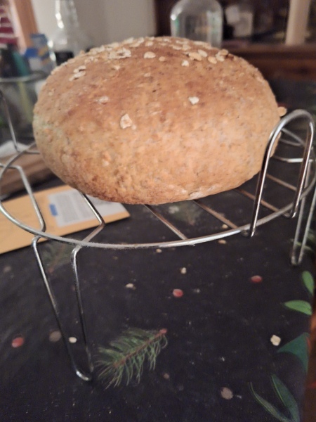 Thread 17 - TalkLair: "Okay, first of all, what's with the outfit? Live in the now, okay? You look like DeBarge."