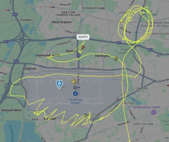 FlightRadar24 - Heathrow seems quiet