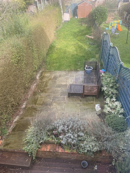 Ok clever people! Any budding landscapers around for ideas?