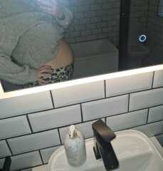 Bloating / showing early
