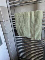 Which colour towels for my grey bathroom?
