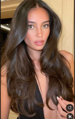 How do I achieve this swishy hair? My hair and inspo pic incuded