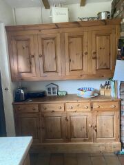 Kitchen cupboards. To paint or not to paint?