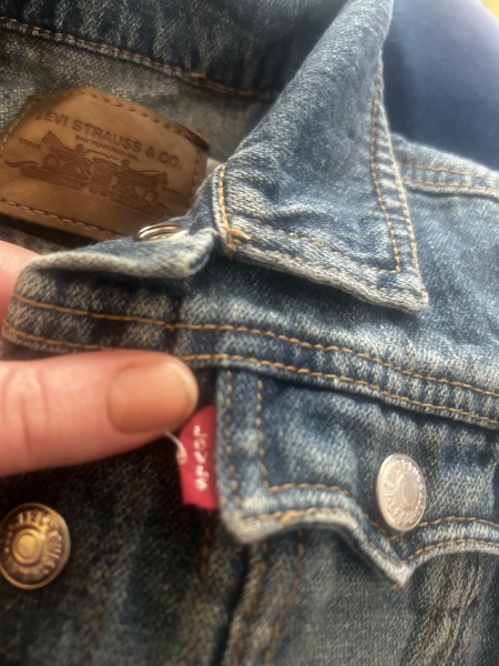 Potential fake Levi’s kids jacket