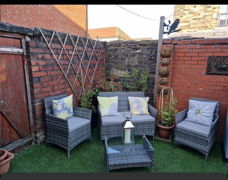 Opinions on this garden furniture