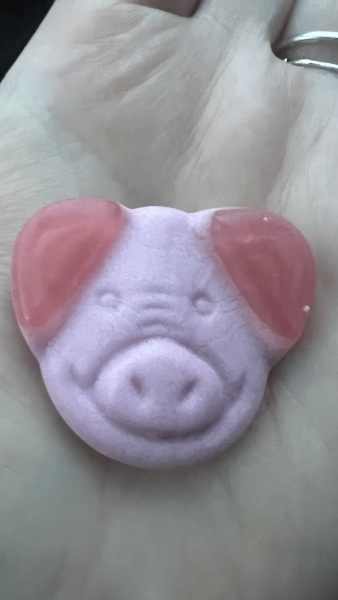 There is only one correct way to eat this.