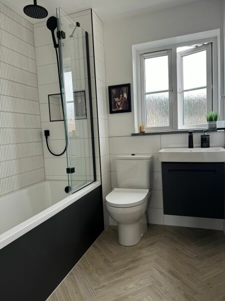 Bathroom help - vanity unit colour