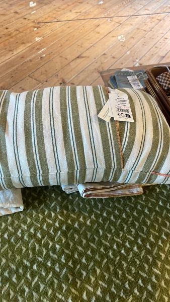 Toasties - always here for the clothes and breadboard chat, (with fond memories of the dibber!)