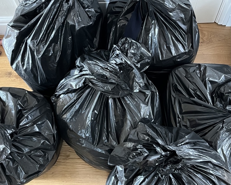 Decluttering thread 10 - Spring is here, time to get those surfaces clear!
