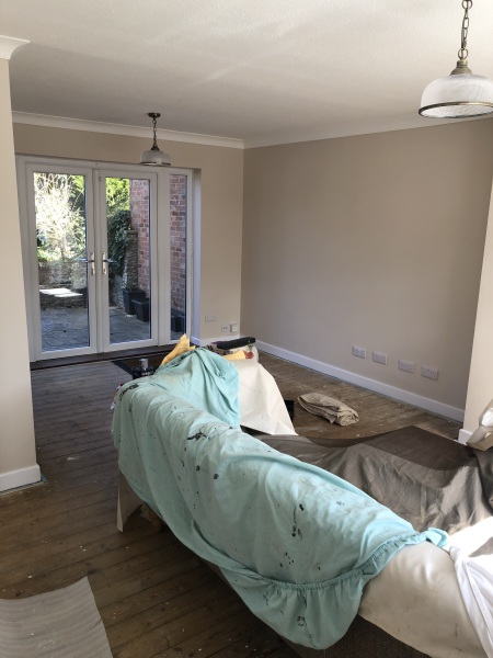 Deluxe Natural Hessian looks yellow! Pics