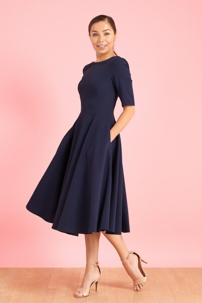 What flat shoes with this dress?