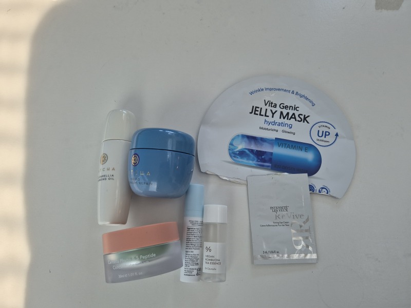 Tempted by beauty treats? Addicted to buying beauty products? Is your collection bursting with favourites? Join fellow beauty lovers in this supportive group!