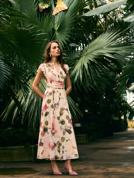 Very elusive dress for informal summer wedding