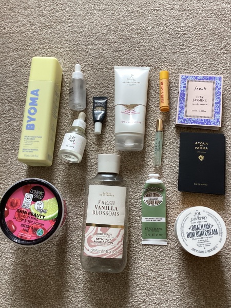 Tempted by beauty treats? Addicted to buying beauty products? Is your collection bursting with favourites? Join fellow beauty lovers in this supportive group!