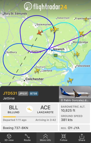 Sky Scanner - Flight Radar 24 - flight paths