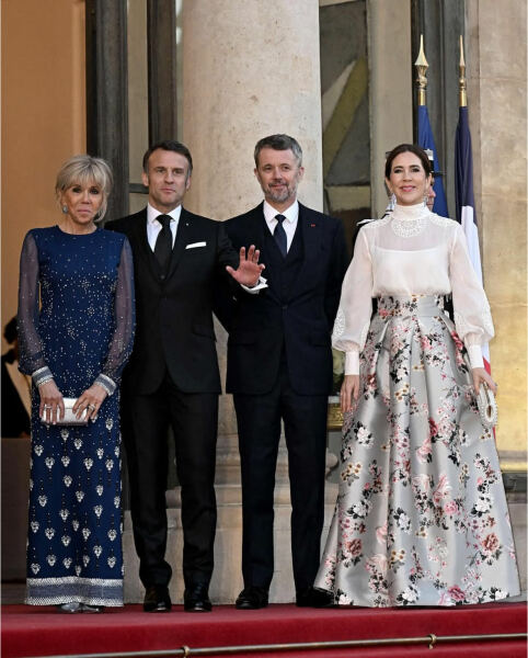 Royal Style: Take the Tiaras out of The Vault! Sparkles aren't just for Christmas!