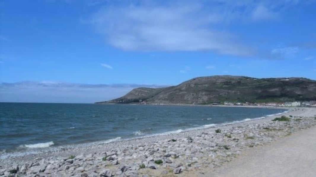 Come and tell us your dull and unexciting news 33: Calmly through the day