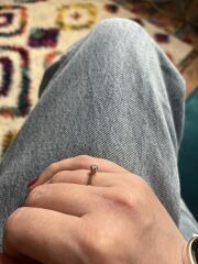 Any ring experts around? What carat could this be?