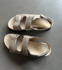 Comfortable but stylish sandal…. Do they exist?
