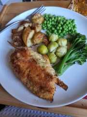 Come and tell us your dull and unexciting news 33: Calmly through the day