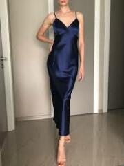 Is this unflattering for a bridesmaid?