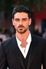 Wanting to look good and be a 10/10 girl? Men specifically?