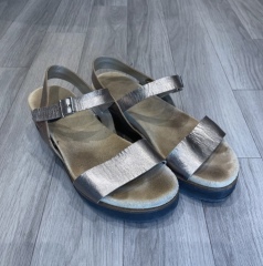 Comfortable but stylish sandal…. Do they exist?