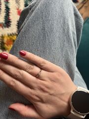 Any ring experts around? What carat could this be?