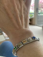 Jewellery gift for 50th birthday