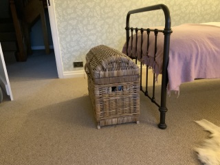 Experts of Mumsnet, your sourcing skills are required.