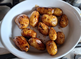 Come and tell us your dull and unexciting news 33: Calmly through the day