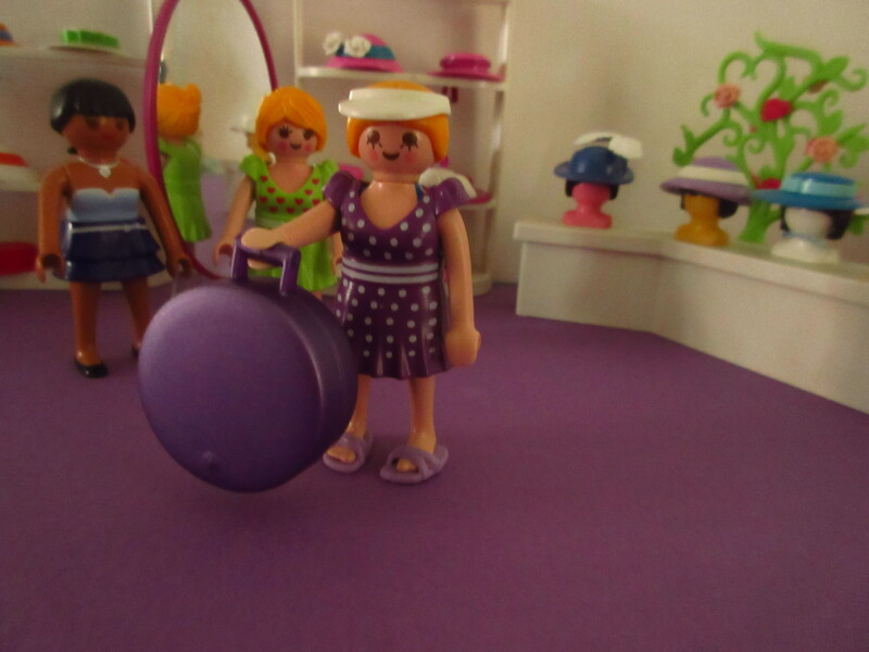 It's spring time for the Playmobil people in our house...