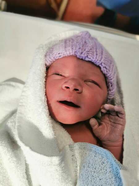 Thread 17 - TalkLair: "Okay, first of all, what's with the outfit? Live in the now, okay? You look like DeBarge."