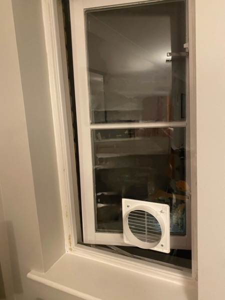 New build flat is boiling hot. Feeling depressed