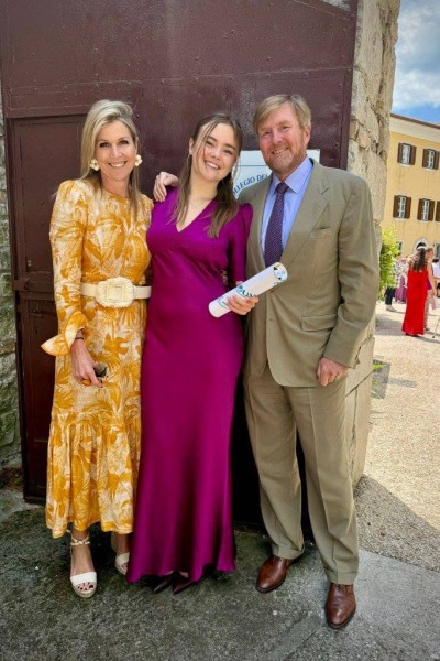 Royal Style: a day starts well if it starts with Mary of Teck.