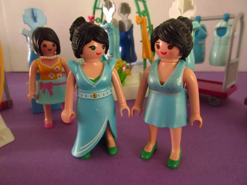 It's spring time for the Playmobil people in our house...