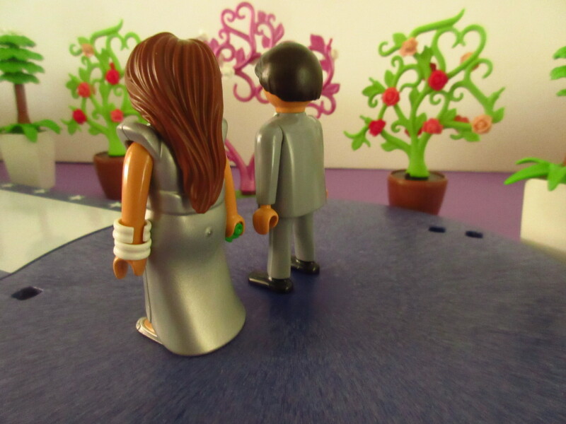 It's spring time for the Playmobil people in our house...