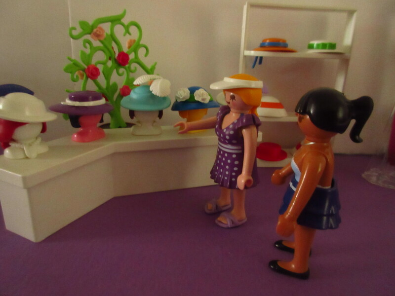 It's spring time for the Playmobil people in our house...