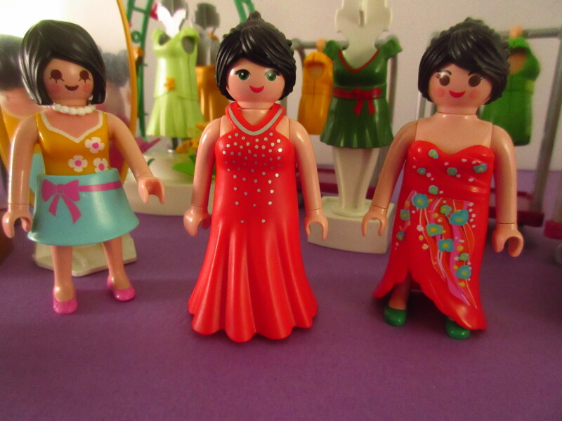 It's spring time for the Playmobil people in our house...