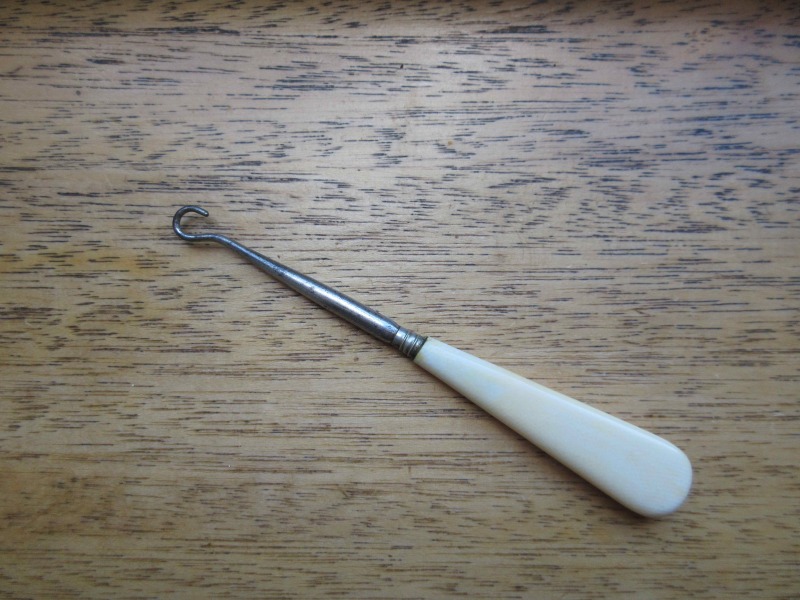 Dark Academia 3 - de vestibus agamus - the conversation continues