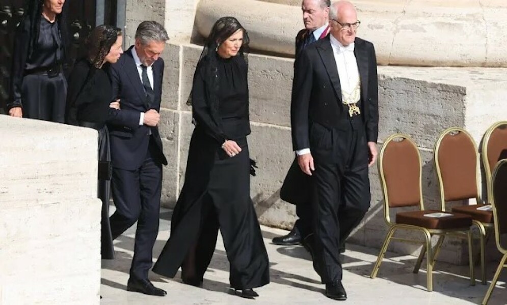 Royal Style: a day starts well if it starts with Mary of Teck.