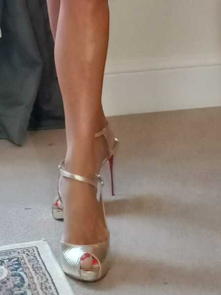 To think high heels (especially when worn casually) look absolutely ridiculous?