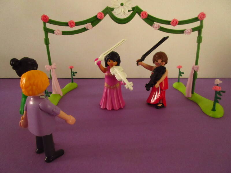 It's spring time for the Playmobil people in our house...