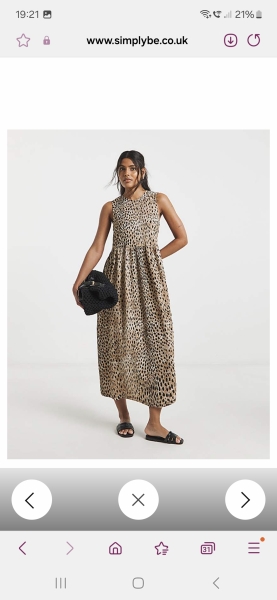 Going out in July with beautiful young people. Fat and old. What do I wear???